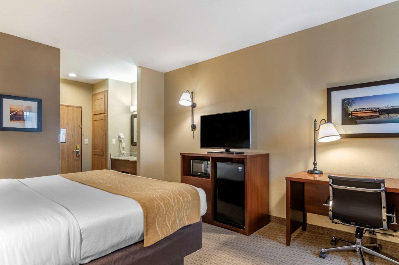 Comfort Inn Warrensburg Station Eksteriør billede