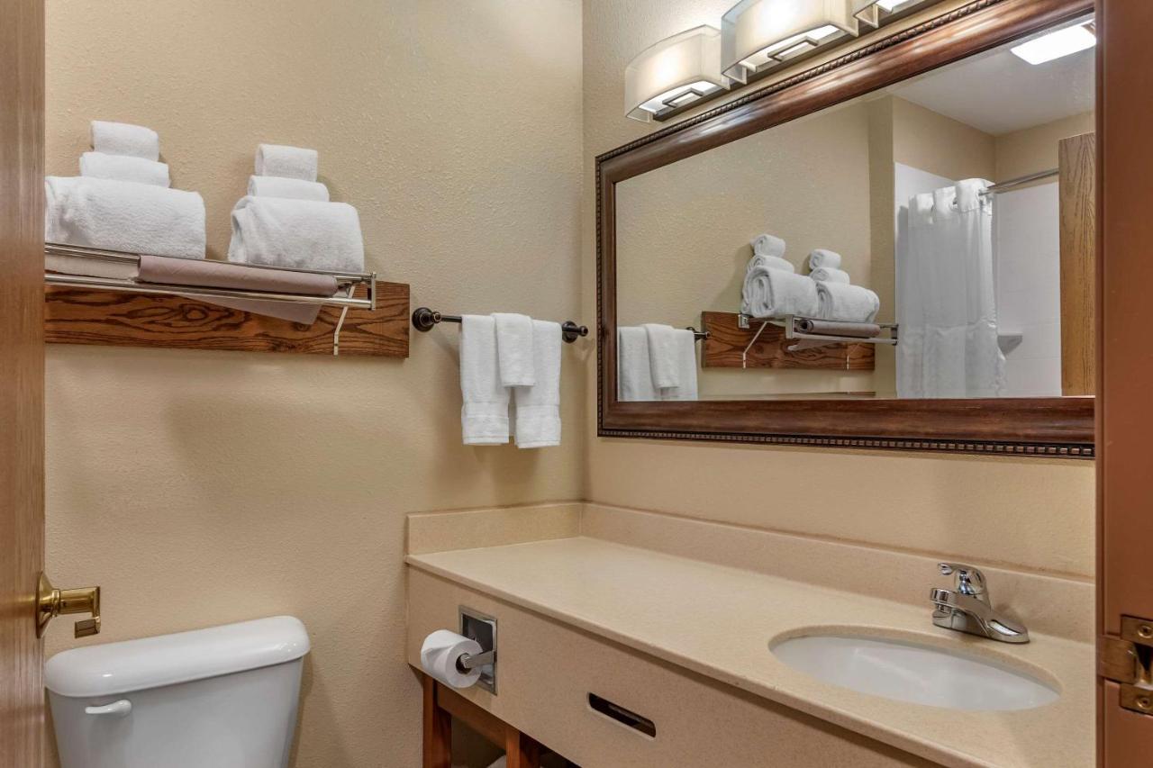 Comfort Inn Warrensburg Station Eksteriør billede