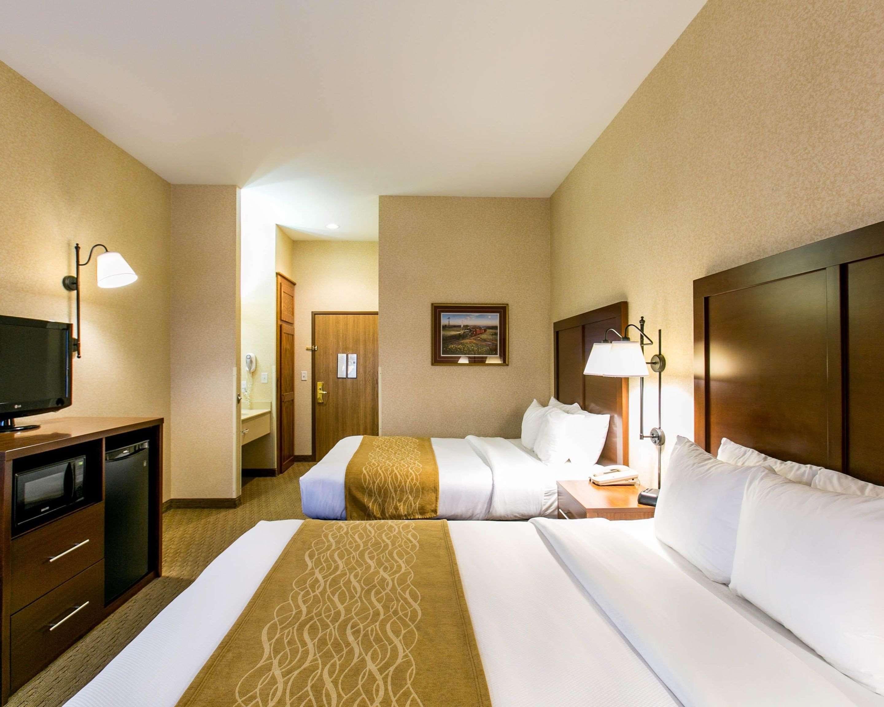 Comfort Inn Warrensburg Station Eksteriør billede