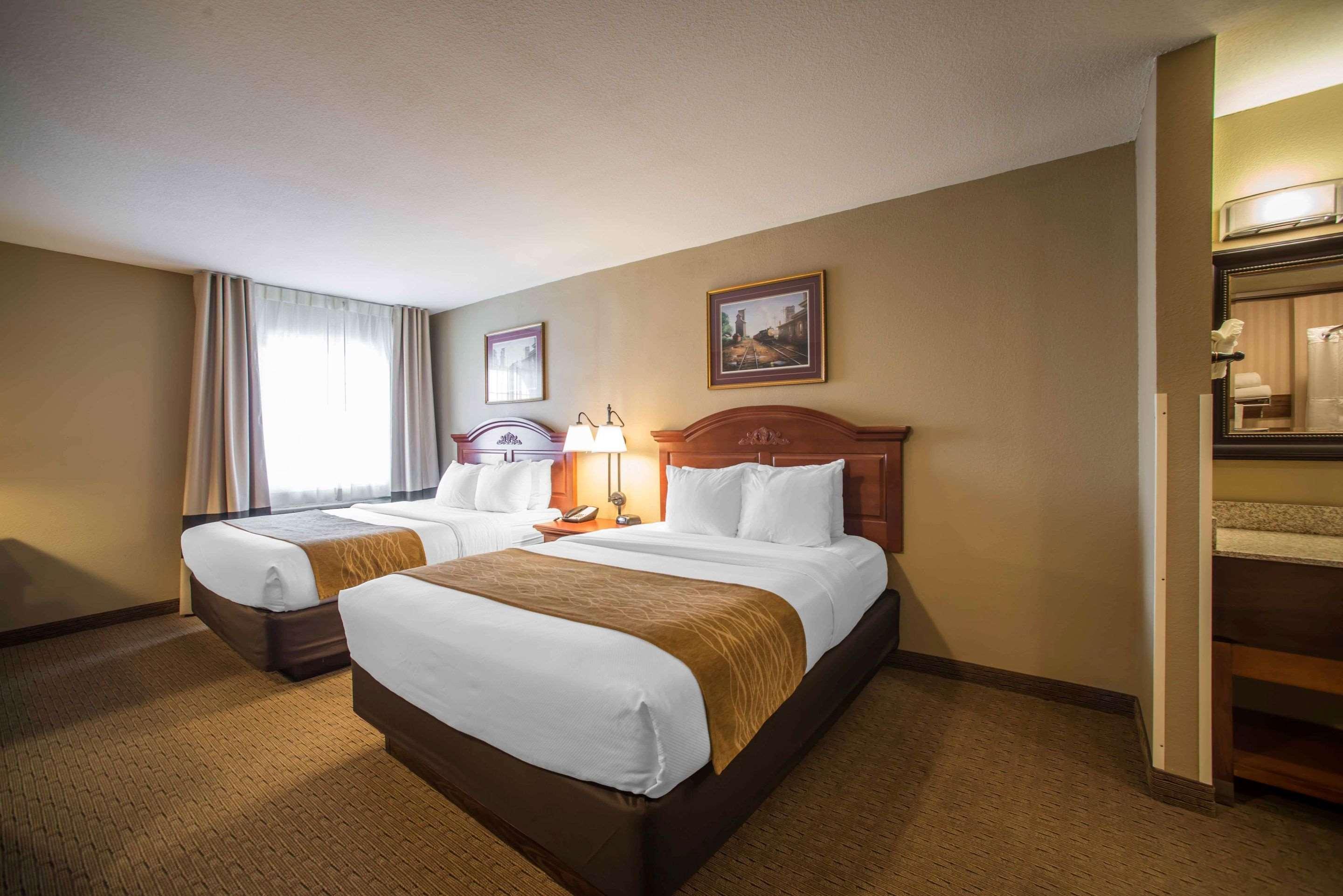 Comfort Inn Warrensburg Station Eksteriør billede