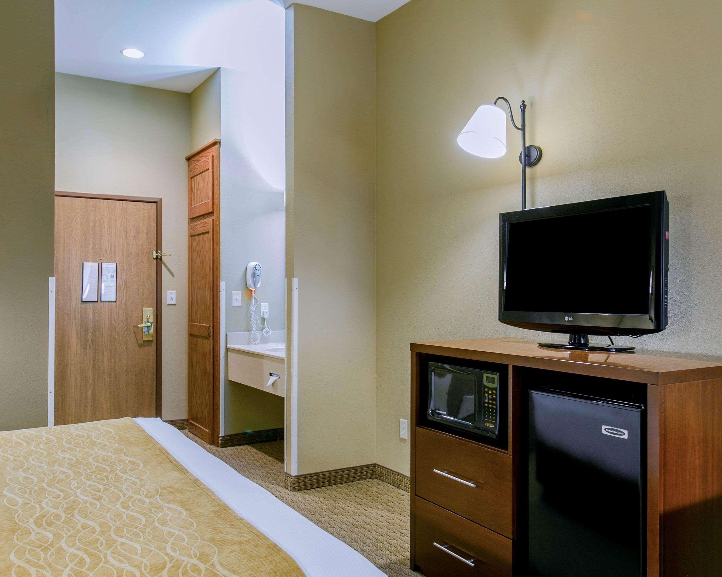 Comfort Inn Warrensburg Station Eksteriør billede