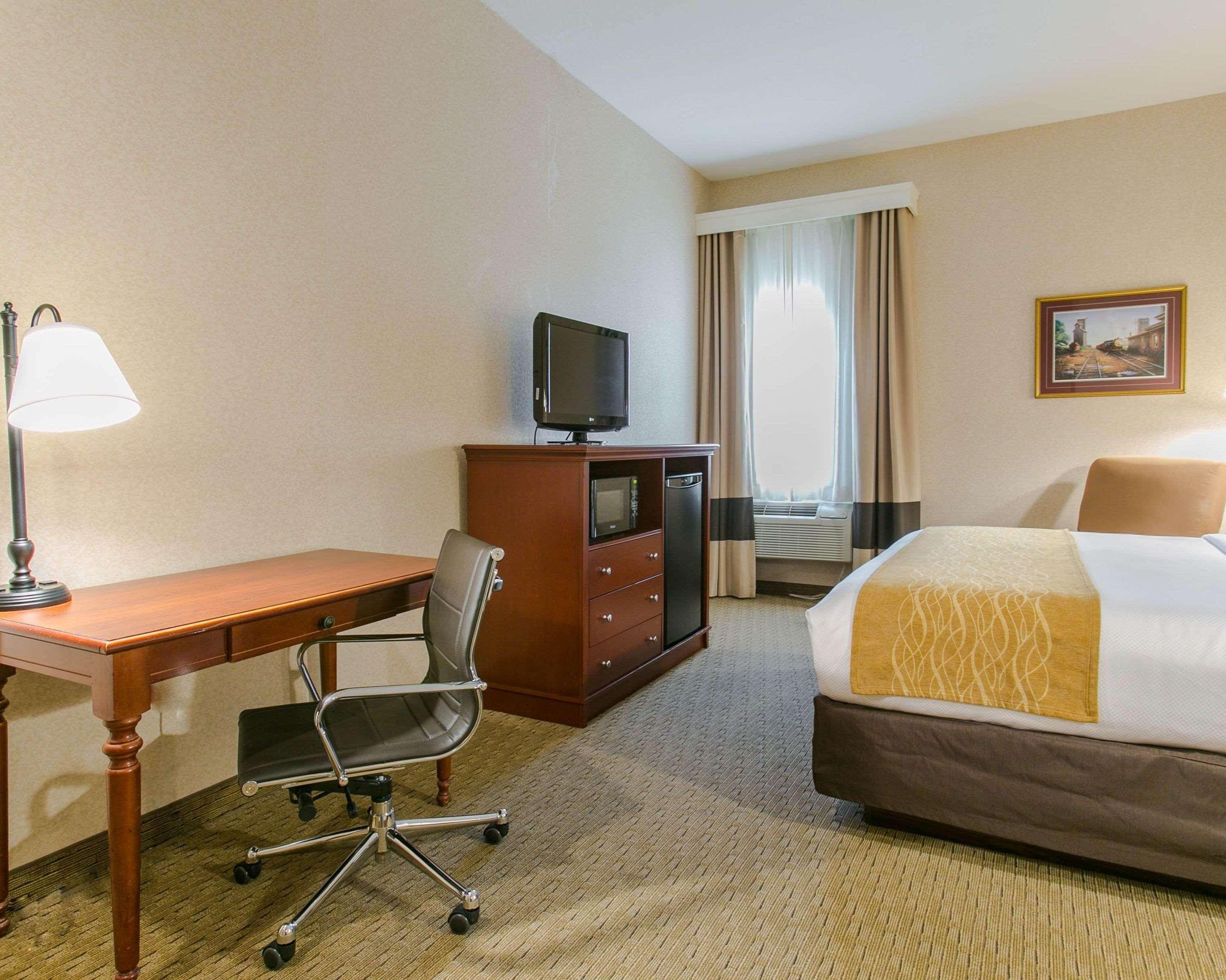 Comfort Inn Warrensburg Station Eksteriør billede