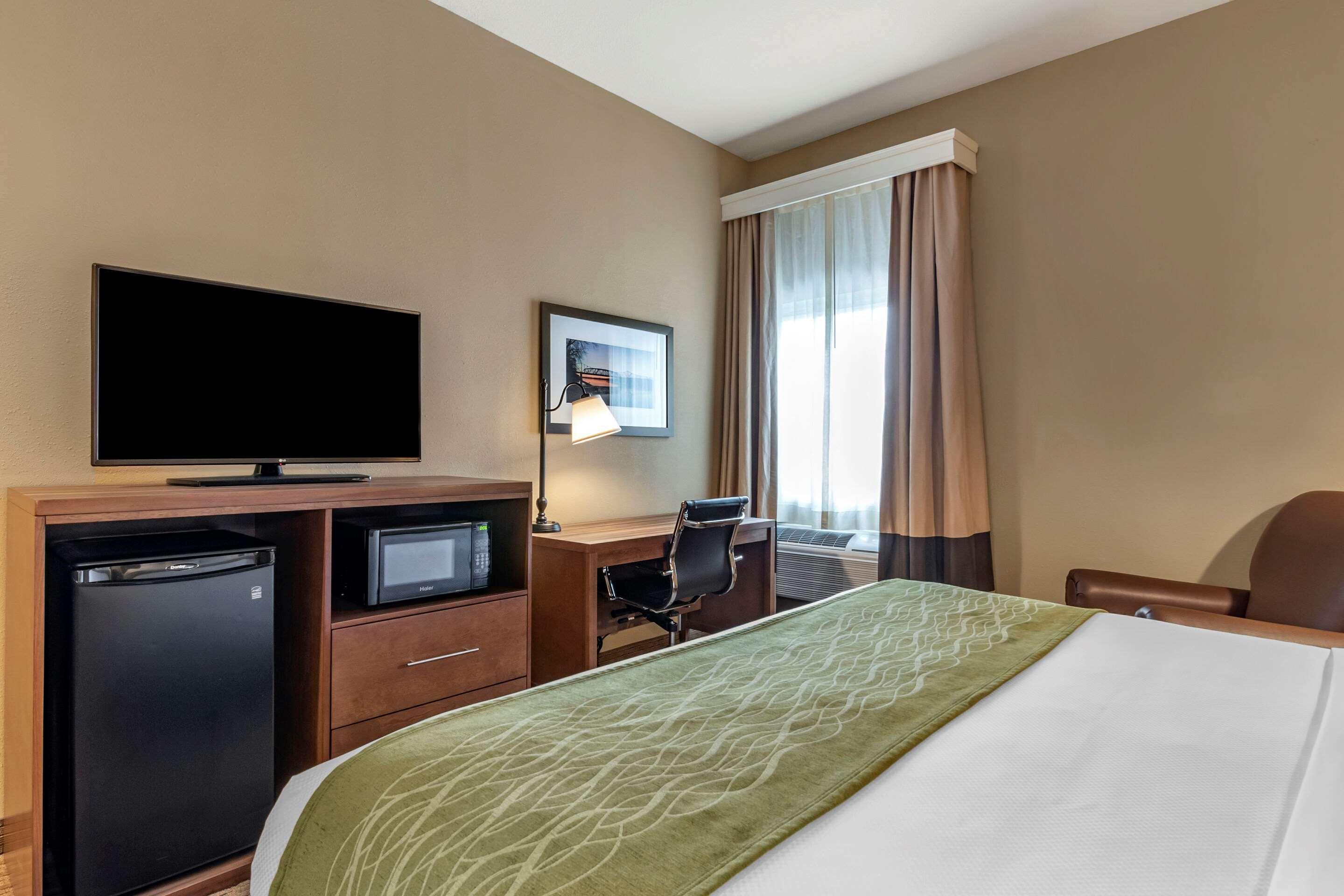 Comfort Inn Warrensburg Station Eksteriør billede