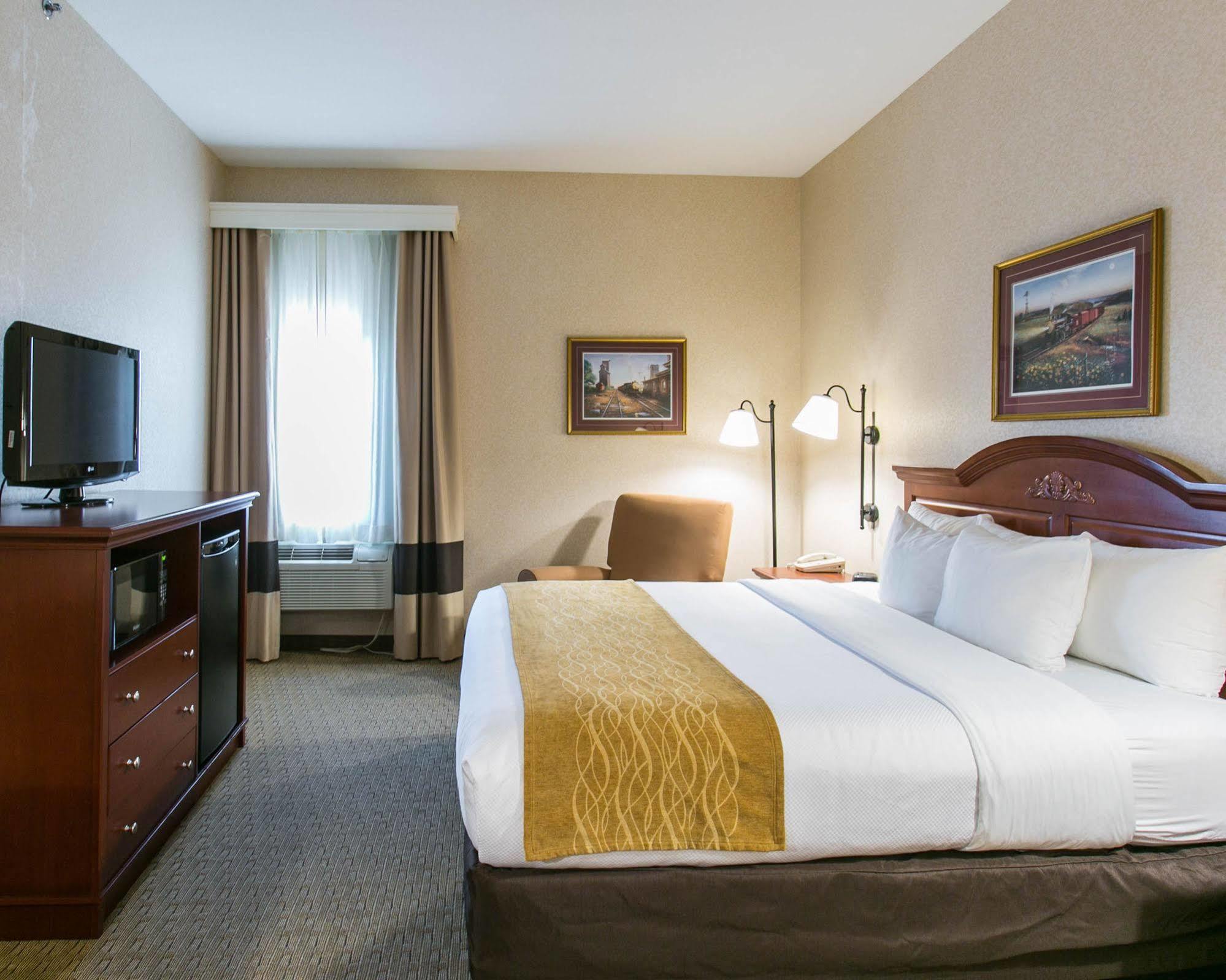 Comfort Inn Warrensburg Station Eksteriør billede